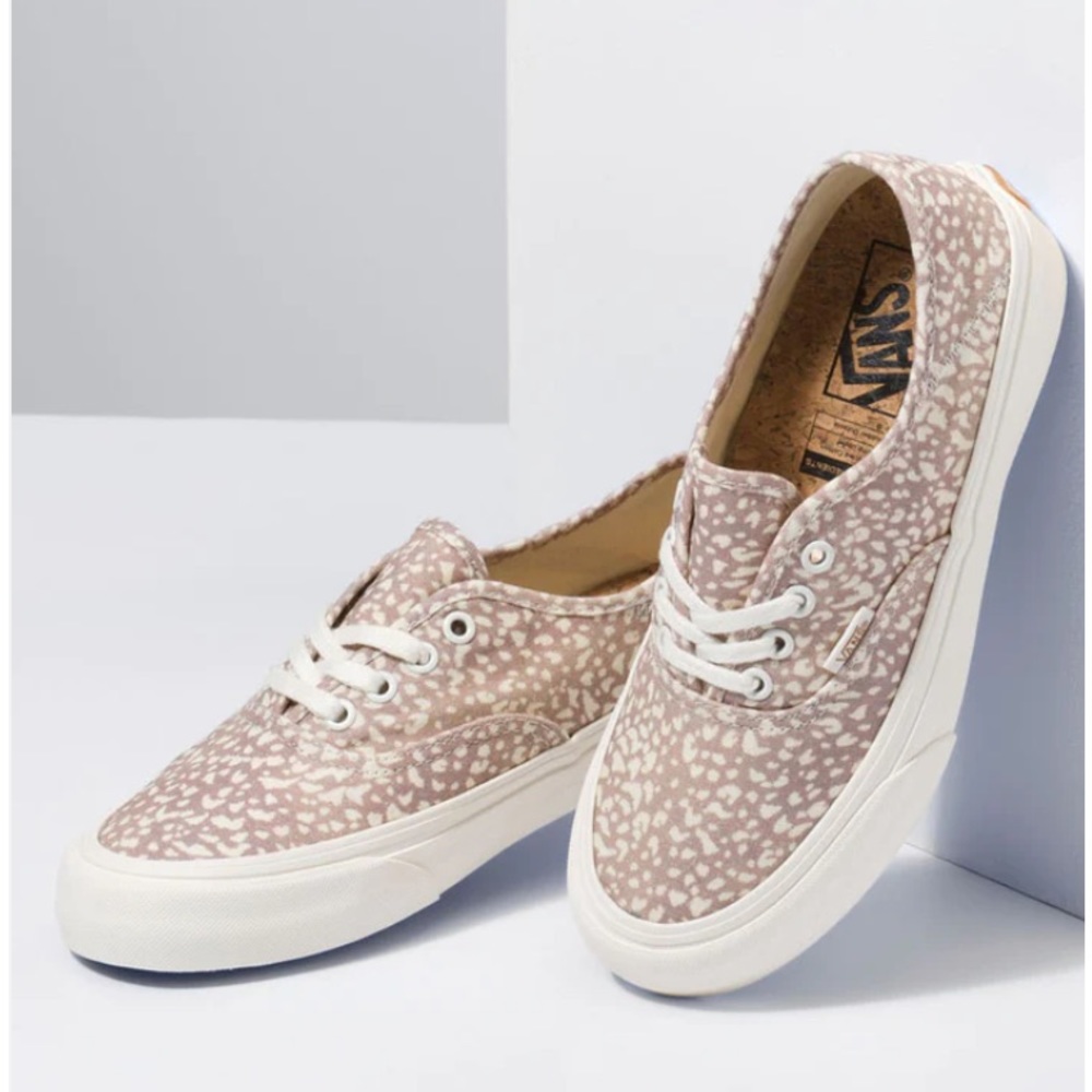 NWT Women’s VANS Eco Theory Authentic SF size 8.5